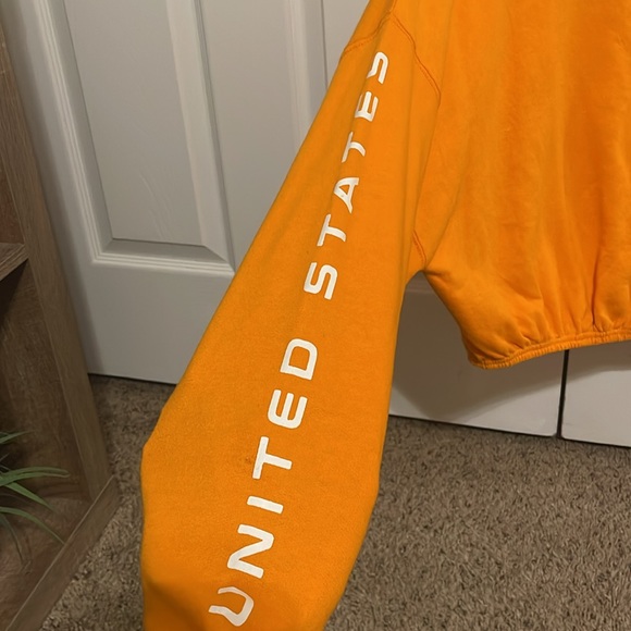 NASA cropped pullover / size Medium - Picture 3 of 6